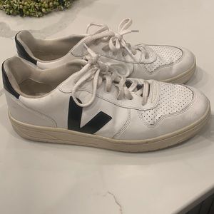 Veja Men’s Shoes Size 12